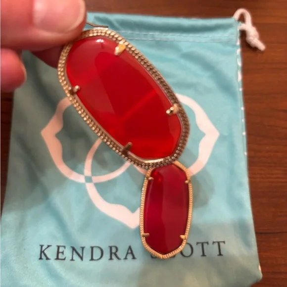Kendra Scott Danielle Earrings - Picture 2 of 2